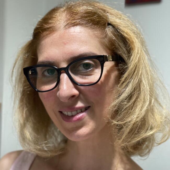 Babysitter στην περιοχή Αθήνα: Tamar
