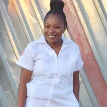 Babysitter in Cape Town: Zanele