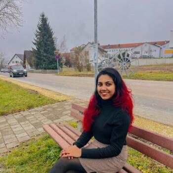 Babysitter Berlin: Gowri