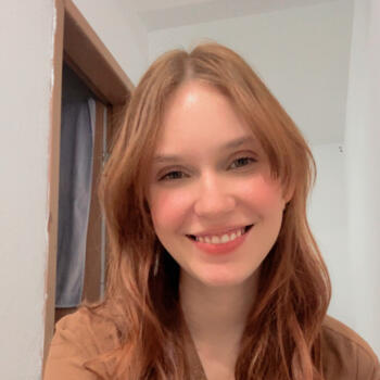 Babysitter in Vila Velha: Larissa