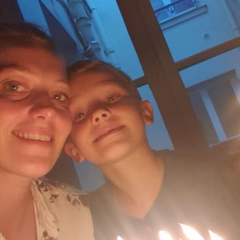 Job de garde d'enfants à Paris: job de garde d'enfants Deborah