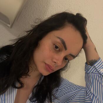 Babysitter Embu das Artes: Stefani