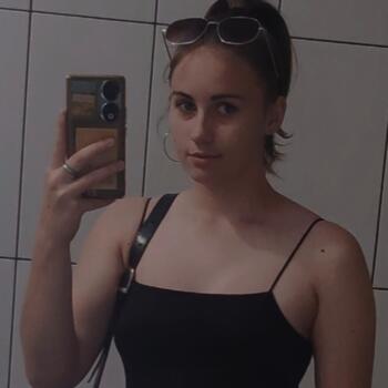 Bébiszitter Abony területén: Erzsébet