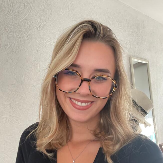 Babysitter in Aix-en-Provence: Eva