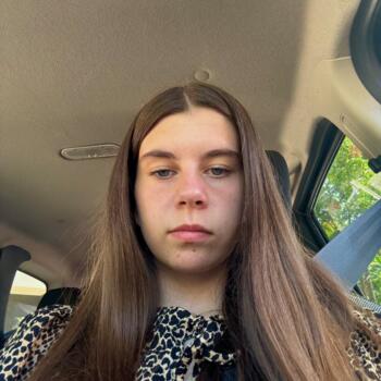 Babysitter in Gruissan: Nina