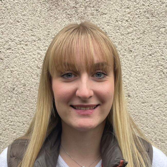 Babysitter in Martiel: Lola