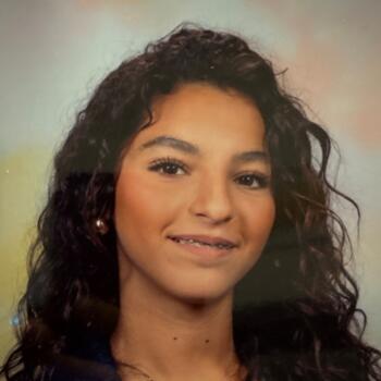 Babysitter in Courbevoie: Malak