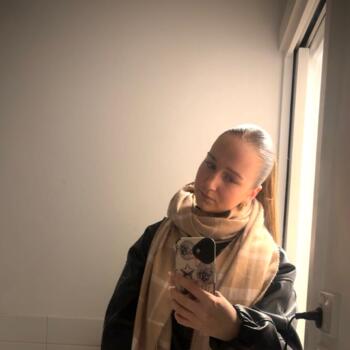 Babysitter in Melbourne: Avaril