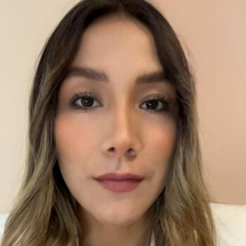 Niñera en San Isidro: Gabriela