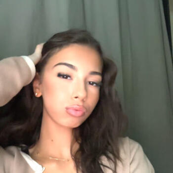 Babysitter in Colombes: Emma