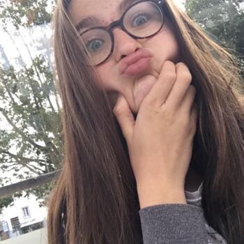 Baby-sitter in Morlaix: Charlotte