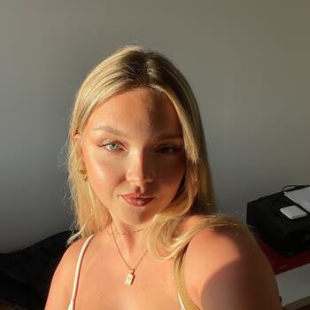 Babysitter in Pessac: Fanny