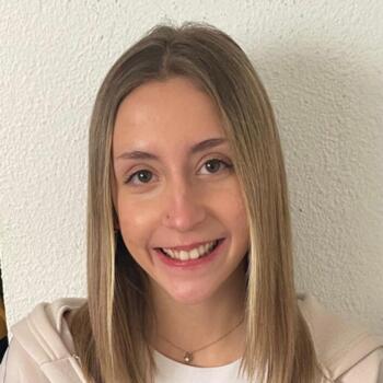 Babysitter in Villanueva de la Cañada: Lucia