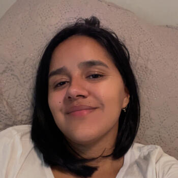 Babysitter in Fernando de la Mora: Vanesa