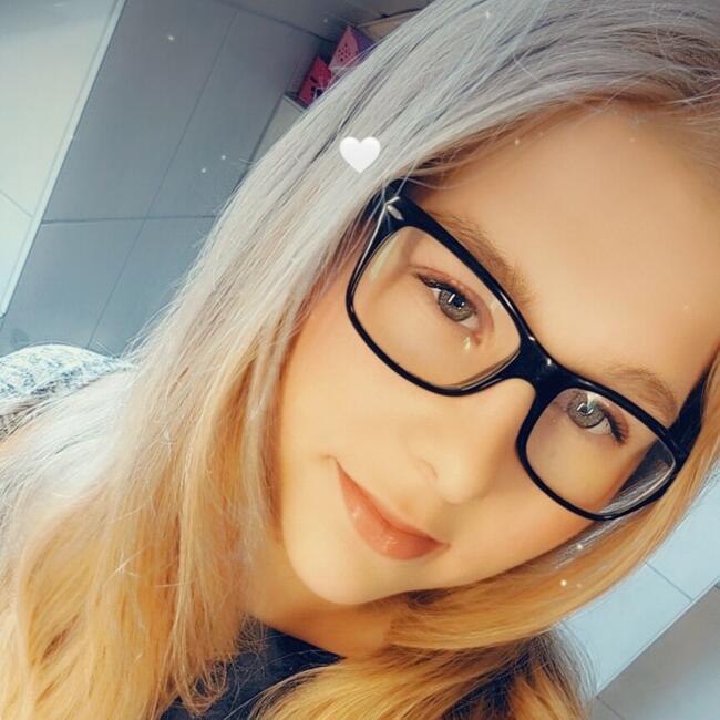 Babysitter in Willich: Kira