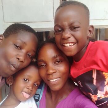 Babysitter in Kampala: Nakawunde
