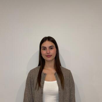 Babysitter Cerdanyola del Vallès: Ángela