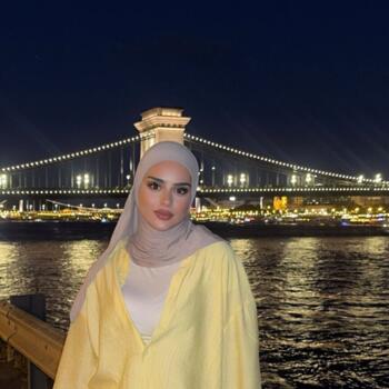 Babysitter in Budapest: Hadjar