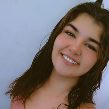 Babysitter in Cachoeirinha: Maria Isabel