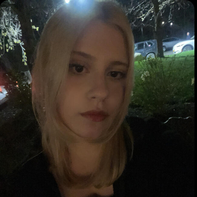 Babysitter in Pátrai: Ρεβεκκα
