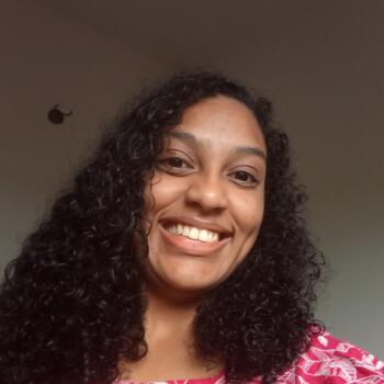Babysitter in Bela Vista de Minas: Nivia