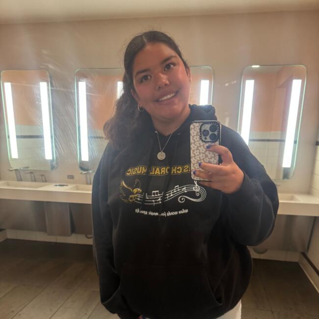 Babysitter in Placentia: Sammi