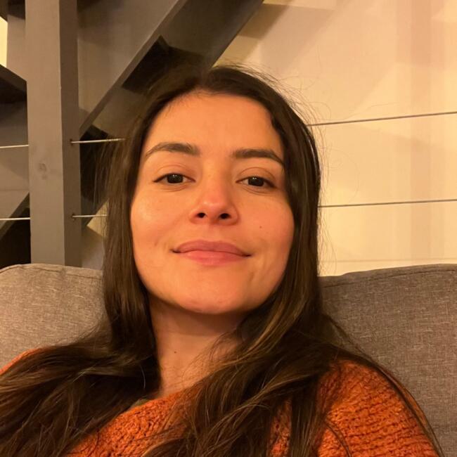 Babysitter in Massongy: Daniela