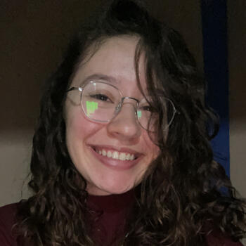 Babysitter in Barva: Emily Elizondo