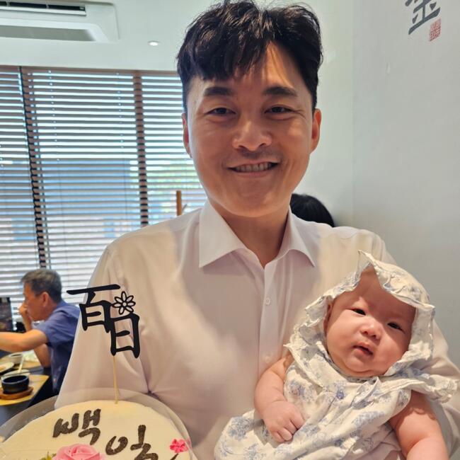 Babysitting job in Bucheon-si: 지훈