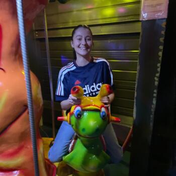 Babysitter in Pommiers (Hauts-de-France): Yelina