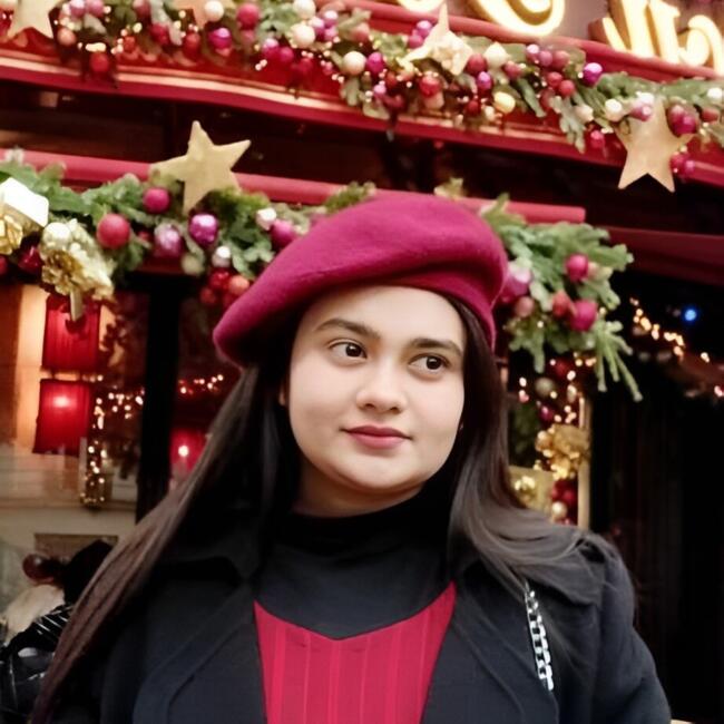 Babysitter in Rome: Nahin Afrin