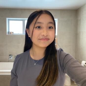 Babysitter in Auckland: Emilie