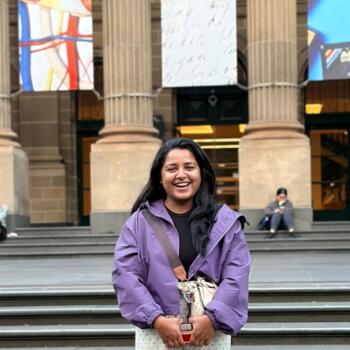 Babysitter Melbourne: Reshma