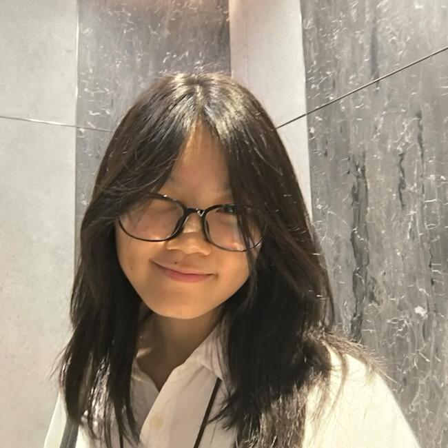 Babysitter in Singapore: Tok Min