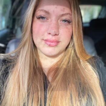 Babysitter in Petrópolis: Ellen