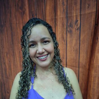 Babysitter Aparecida de Goiânia: Kellieny