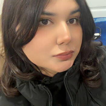 Baby-sitter Régina: Isha