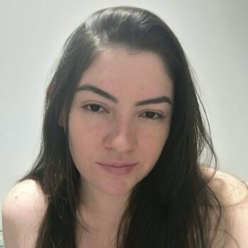 Babysitter in São João da Boa Vista: Isabella