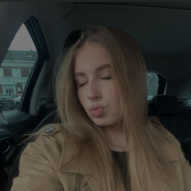 Babysitter in Éclaibes: Cassandre