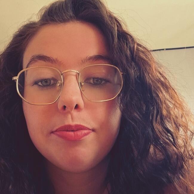 Babysitter in Mamers: Pauline