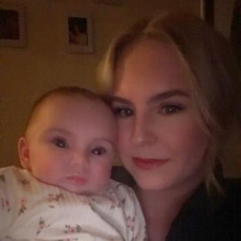 Babysitting job in Weert: babysitting job Dionne