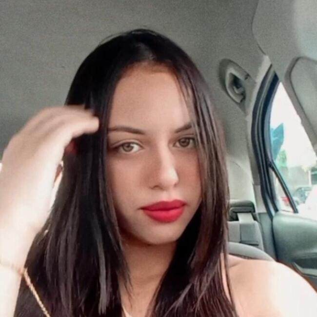 Babá em Maceió: Elane