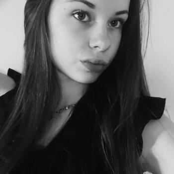 Babysitter in Laval: Juliette