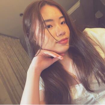 Pengasuh di Singapore Island: Valerie