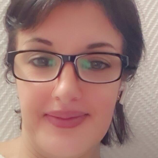 Nanny in Créteil: Hakima