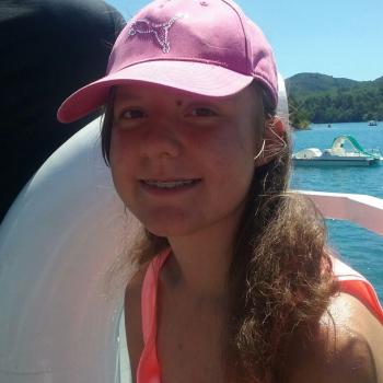 Faches-Thumesnil的保母: Chloé