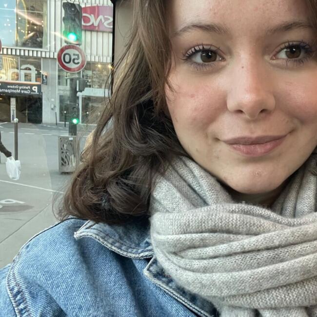 Babysitter in Meudon: Chiara