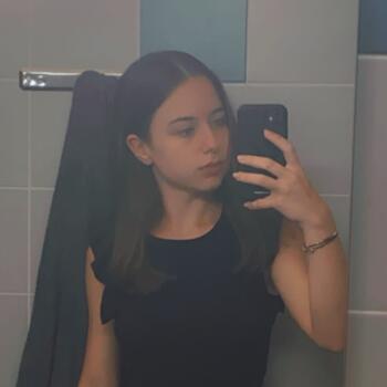 Babysitter in Saint-Gilles: Rachel