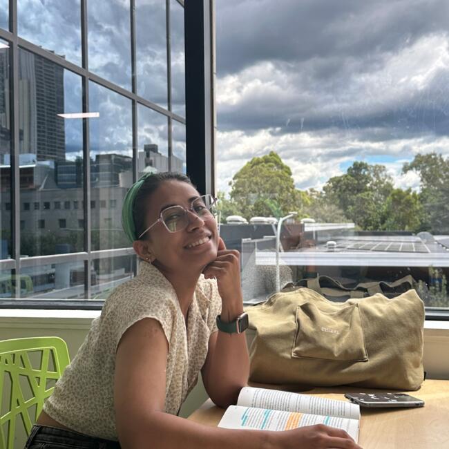 Babysitter in Sydney: Manisha