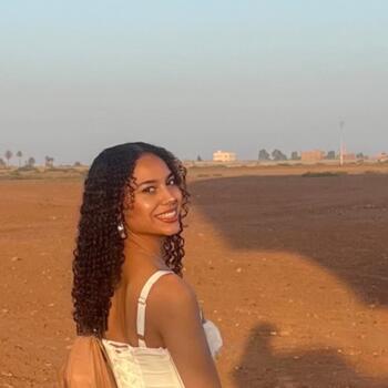 Babysitter Norwich: Bruna